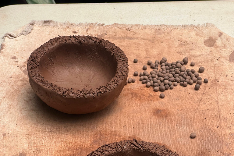 Bogotá Modeling the past: Pre-Hispanic ceramics workshop Bogotá Modeling the past: Pre-Hispanic pottery workshop