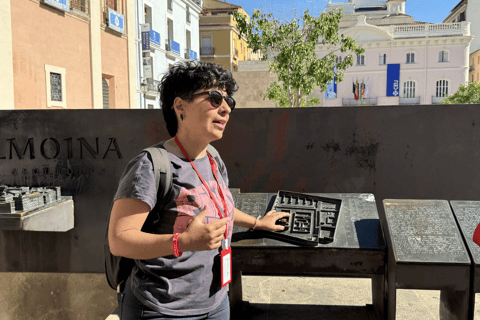 Valencia with an Expert: Cathedral, Lonja, Flavors and Gems Tour in Spanish