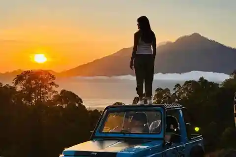 Bali : Excursion en jeep au lever du soleil sur le mont Batur avec sources d'eau chaude