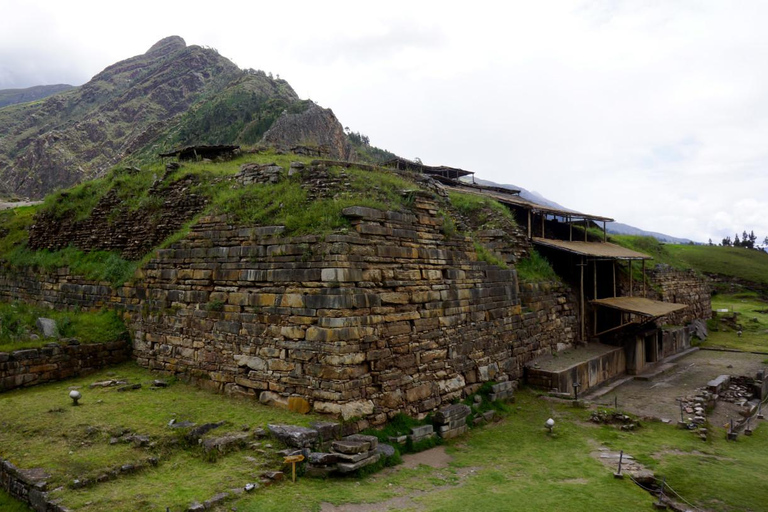 From Huaraz: Chavín de Huántar Full-Day Tour with Lunch