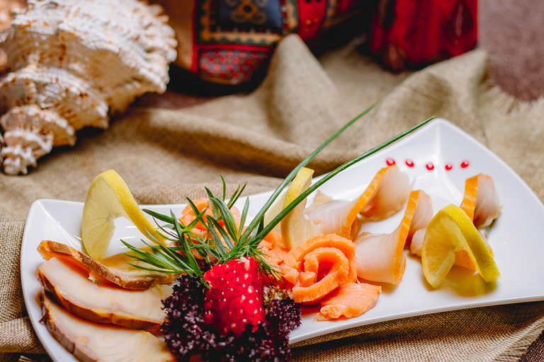 Yerevan: GUM Market Tour and Hrazdan Gorge Picnic