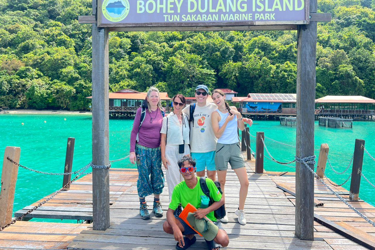 Semporna: Marine Park 3 Island Hike, Snorkel/Dive & lunch Semporna: Tun Sakaran Marine Park SCUBA DIVING