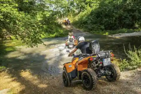 Dalmatian Quad Adventure: Vin, mad og Klis-fæstningen