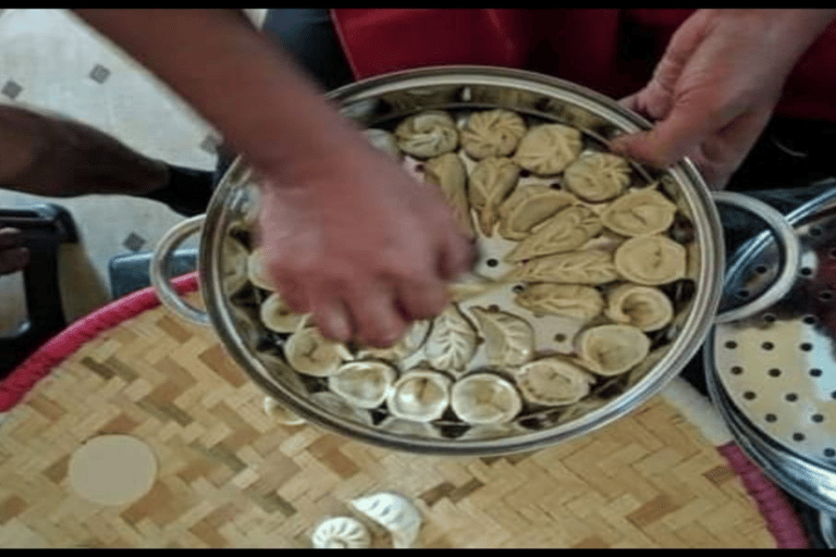 Aula de culinária de Momo com o Home ChefAula de culinária Momo com chef caseiro