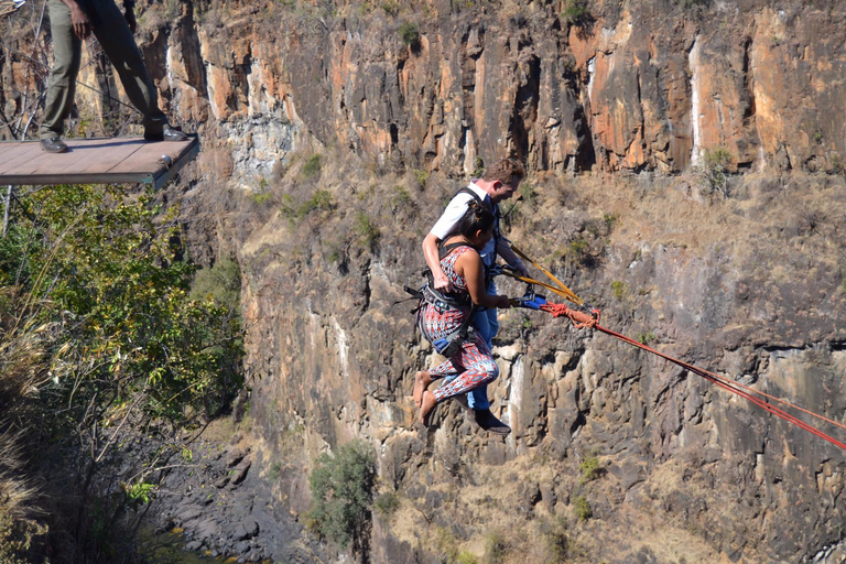 Cascate Vittoria: Esperienza di Gorge Swing con trasferimenti