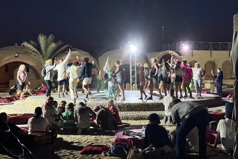 Jeep-Safari-Abenteuer mit Kamelritt, Abendessen und ShowAbholung vom Hotel in Hurghada