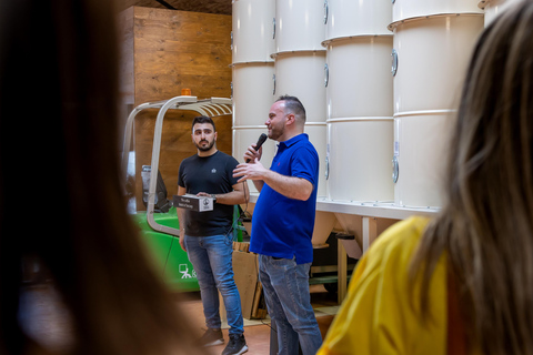 Florence: Monteriggioni & Val d'Orcia Optional Wine Tasting Classic Option in Portuguese