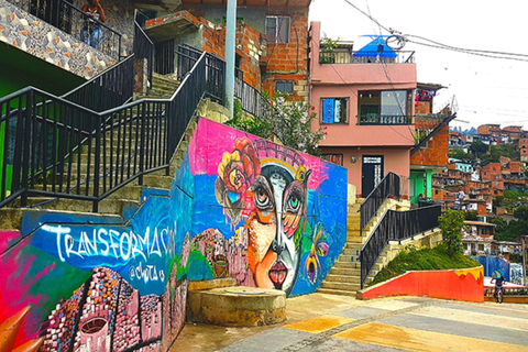Medellín: Combo Citytour by bus with Comuna 13 + Tour to Guatapé