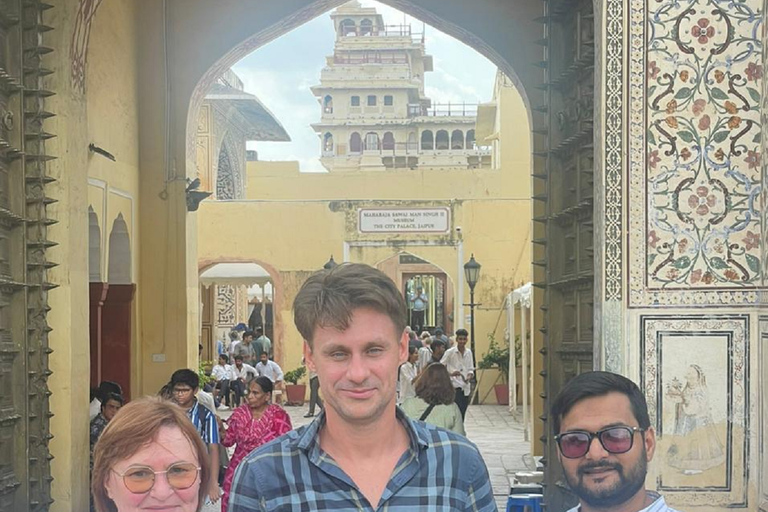 Private 6 Days Golden Triangle Tour with Varanasi From Delhi Tour with Transport, Tour Guide and Train Tickets