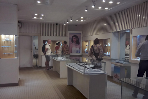 The Best Kandy Tuk-Tuk city Tour with a Professional Guide