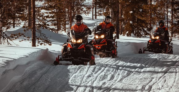 Saariselkä: One Hour Snowmobile Safari