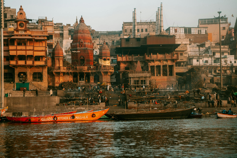 Varanasi : Tour en bateau au lever du soleil sur le Gange avec visite de Sarnath