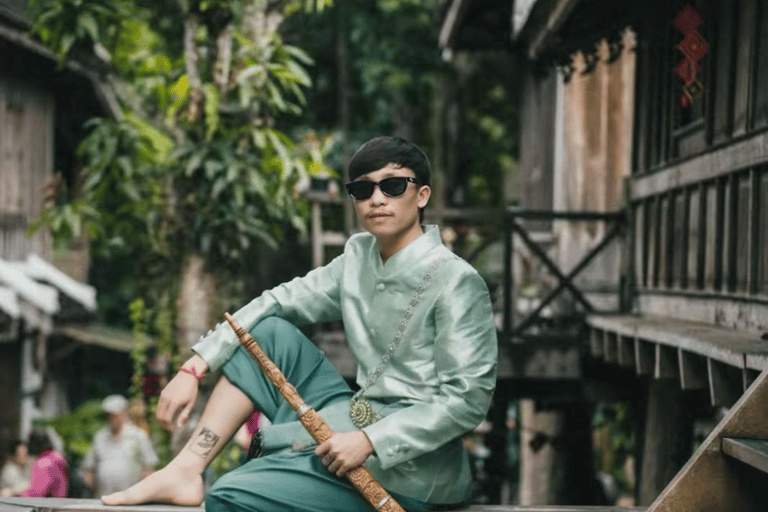 Luang Prabang: Traditional Lao Costume Rental & Photoshoot Full Cultural Experience: Costume, Photoshoot & Workshop