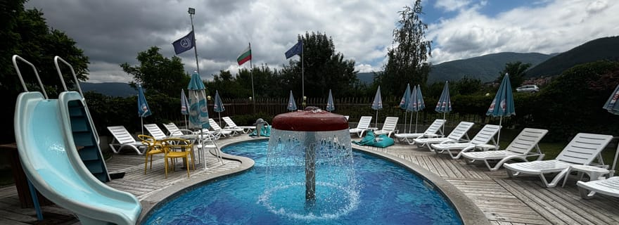 Excursion d'une journée au monastère de Resilovo, cascade et sources chaudes depuis Sofia