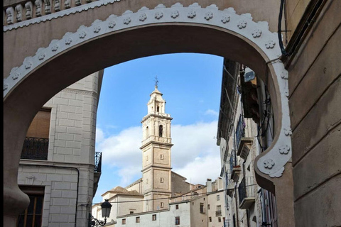 Descubre Bocairent: Viaje al Esplendor MedievalDesde Valencia: Excursión a Bocairent