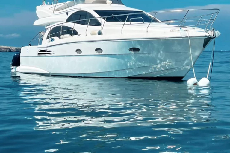 Malta: Luxus-Yacht-Hafenrundfahrt und Schwimmspot!