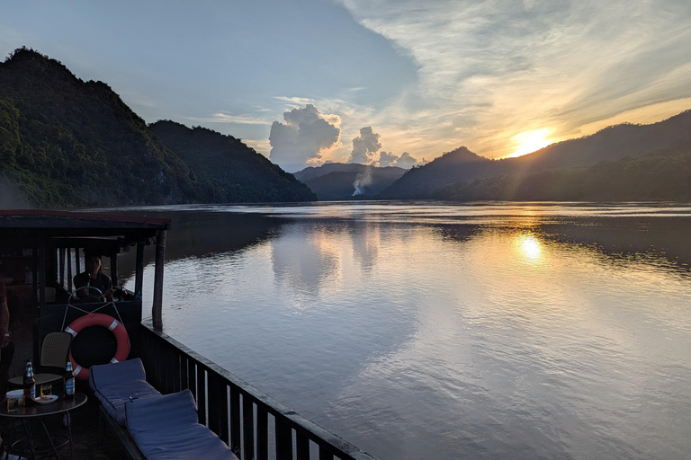 Luang Prabang: Afternoon Kuang Si Waterfalls &amp; Sunset Cruise