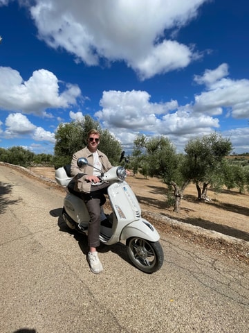 Bari: Vespa Tour with Guide