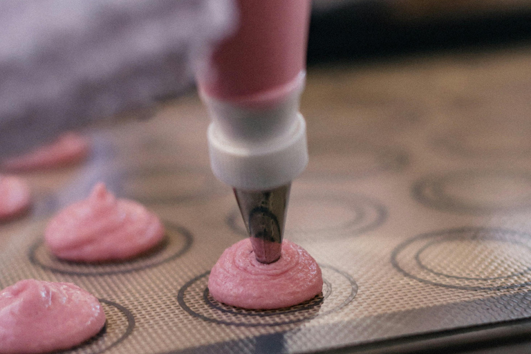 Paris: Macaron Baking Class
