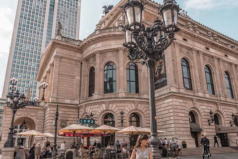 Frankfurt Photo Tour with a Private Photographer