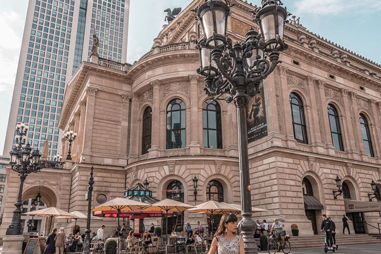 Frankfurt Photo Tour with a Private Photographer