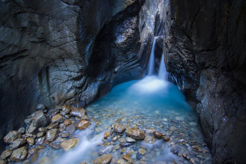 Excursión de un día en coche privado de Lucerna a Lauterbrunnen