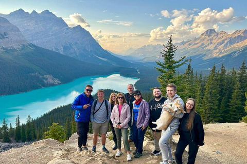 Calgary: Lake Louise, Moraine Lake, & Emerald Lake Tour
