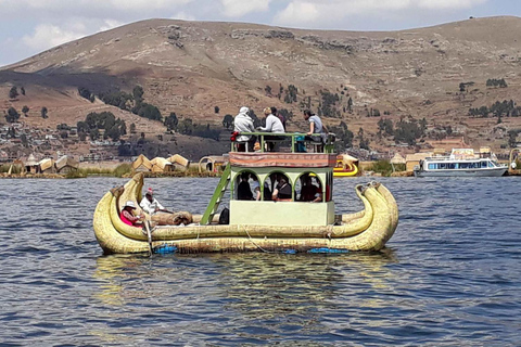 Ganztagestour zu den Uros- und Taquile-Inseln mit Mittagessen