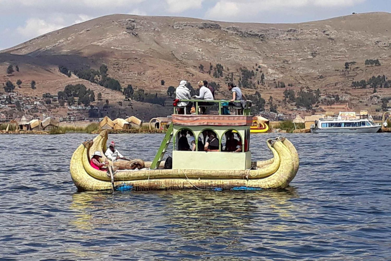 Ganztagestour zu den Uros- und Taquile-Inseln mit Mittagessen