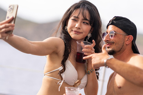 Ibiza: Sunset Boat Party at Ibiza Boat Club with Open Bar Aftersun Ibiza Sunset Boat Party: Early Bird Phase 1