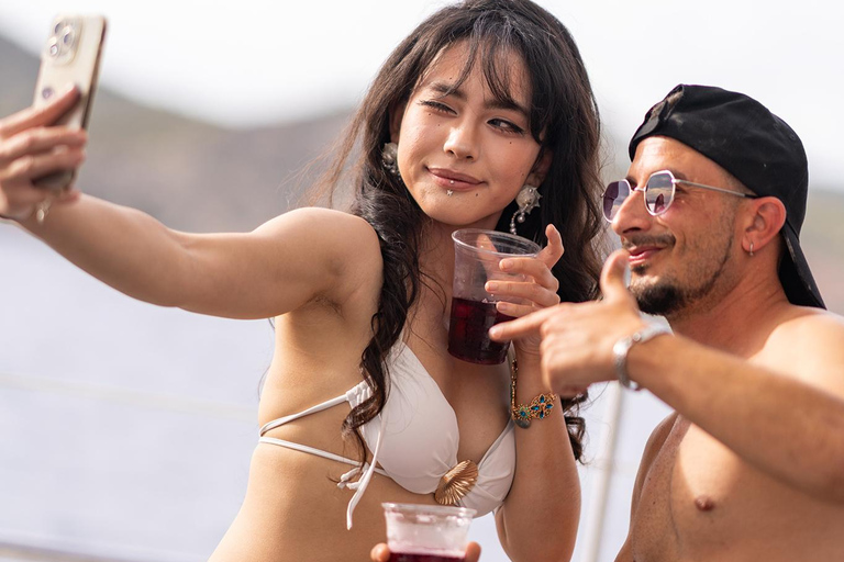 Ibiza: Sunset Boat Party at Ibiza Boat Club with Open Bar Aftersun Ibiza Sunset Boat Party: Early Bird Phase 1