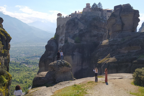 Meteora Monasteries Private Full Day Tour & Great Lunch