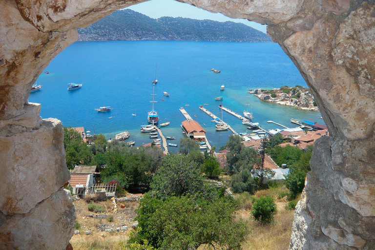 Von Ucagiz aus: Tagestour nach Kekova mit dem BootTagestour von Ucagiz zur Insel Kekova mit dem Boot