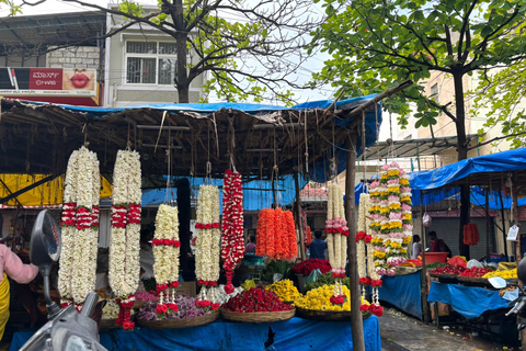 Bangalore: Private Tour Explore Local Gems & Sacred Temples