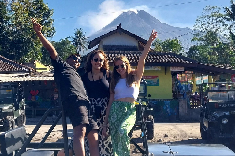 Yogyakarta: Merapi Jeep Adventure & Sunset View PRIVATE Tour