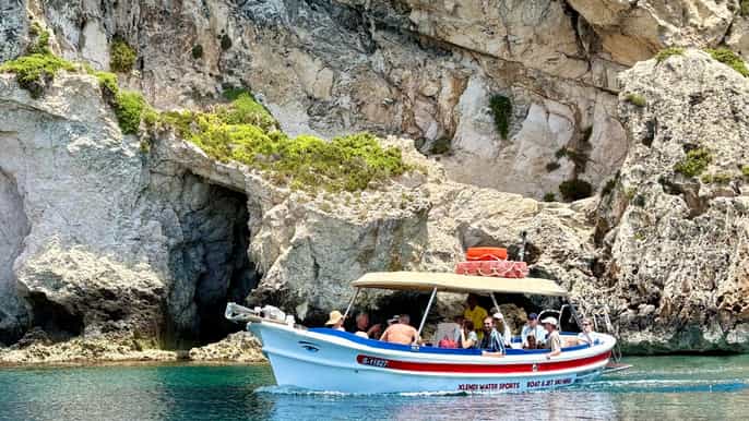 Gozo: Bootstour zu den Lagunen von Comino, Meereshöhlen und Badestopps