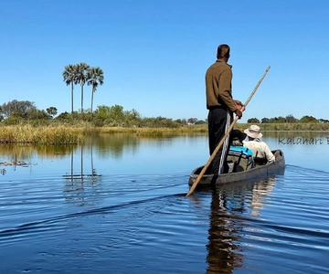 Okavango Delta: Full-Day Mokoro/Canoe Tour All-Inclusive