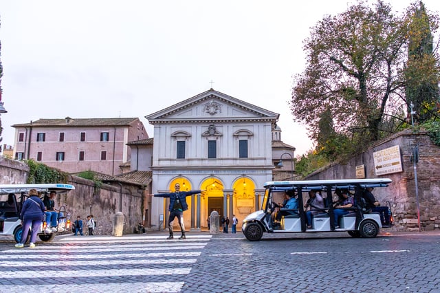 Roma: Catacombe e Via Appia Tour per piccoli gruppi in Golf Cart