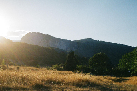 Depuis Athènes : voyage en train avec visite guidée du mont Olympe