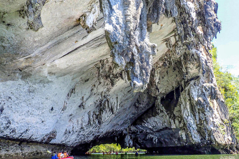 Bucht von Phang Nga: Sightseeing-Tour im Longtail-Boot