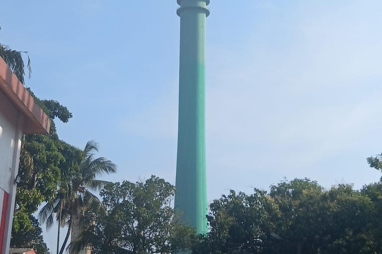 Discover Colombo’s Key Landmarks by Tuk-Tuk Tour
