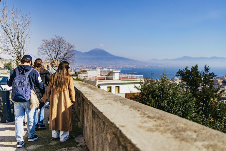 Naples: Contrasting Districts Walking Tour with Funicular