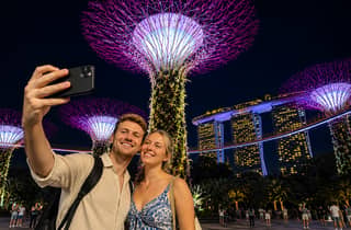 Singapur: nächtliche Tour mit Rhapsody, Spectra und Bootsfahrt