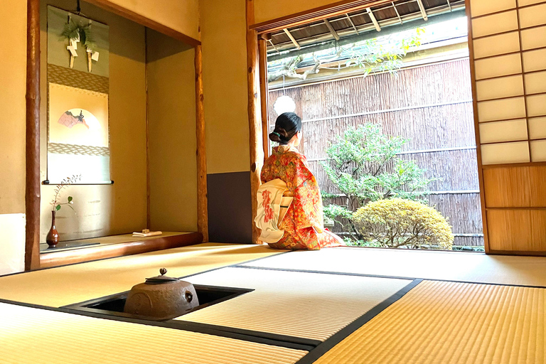 Kyoto: Tea Ceremony in a Tradtional Tea Room
