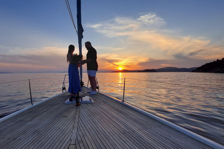 Skiathos : Croisière à la voile tout compris d'une journée avec déjeunerVisite privée