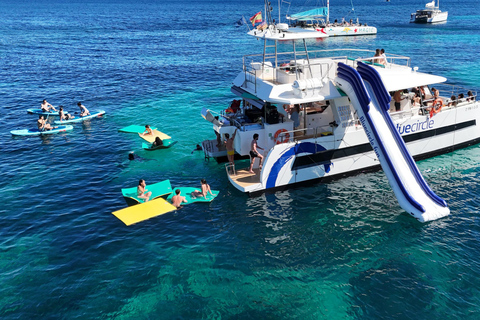 Palma: Deluxe Catamaran with Snacks, Drink, SUP & Snorkeling