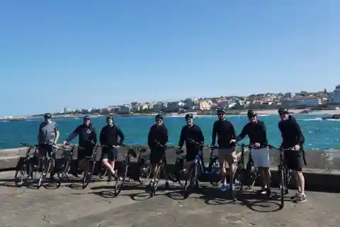 Porto Private E-bike Tour & Seafood Tasting
