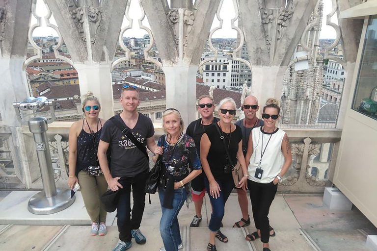 Milan: Duomo Cathedral Entry Ticket and Rooftop Tour