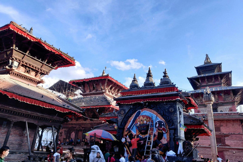 Kathmandu: 2-Day Pokhara Tour with Hotel and Transfers