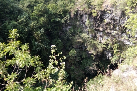 Visite de la grotte de Jomblang et de la plage de Timang